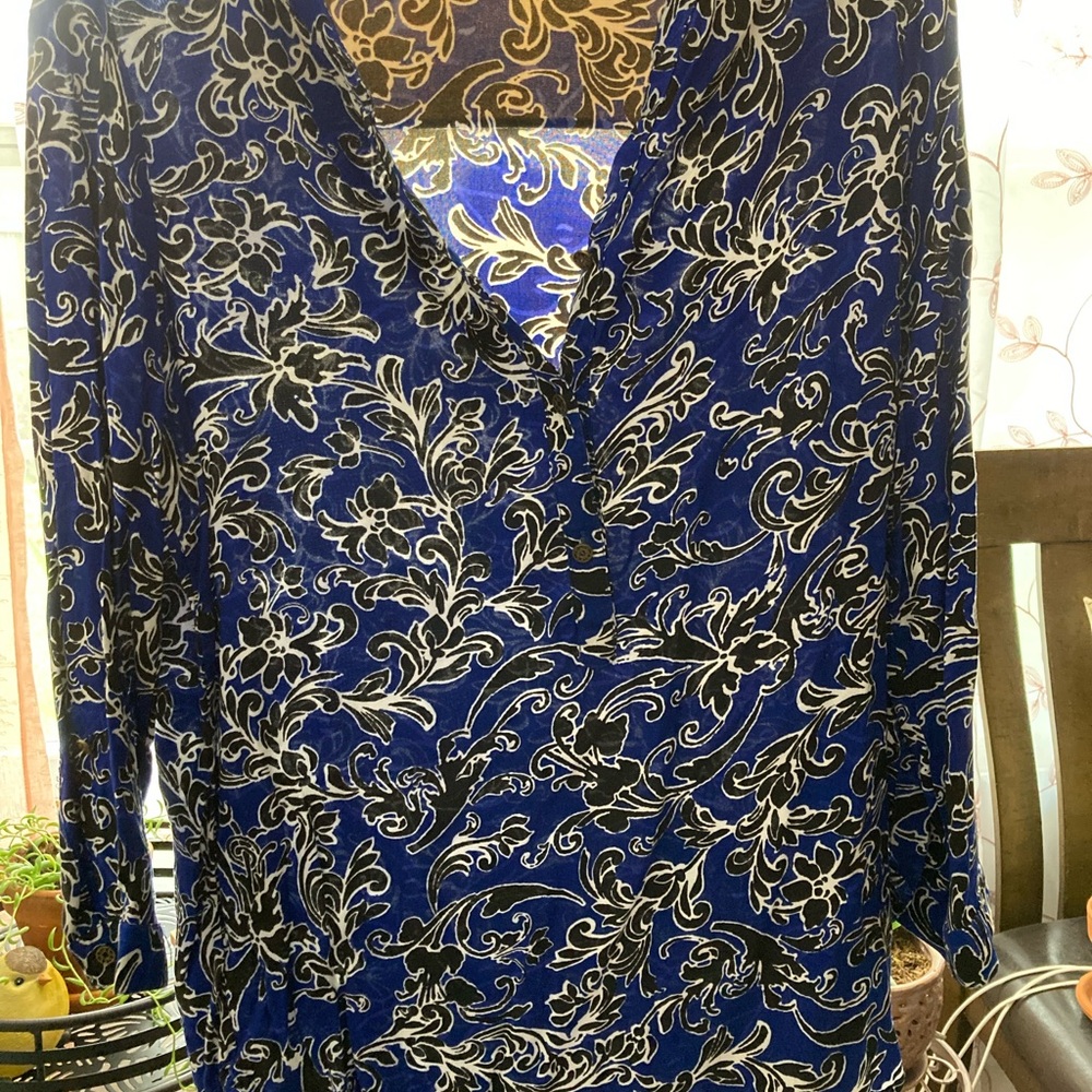 Rebecca Malone Blue and Black Floral Blouse